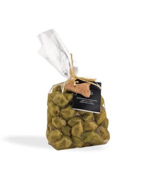Sicilian olives excellent for typical Sicilian appetizers, with an unmistakable taste and a lively color