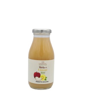 Sicilian homemade apple and lemon nectar with a tasty flavor with an unmistakable taste perfect for breakfast and during the day