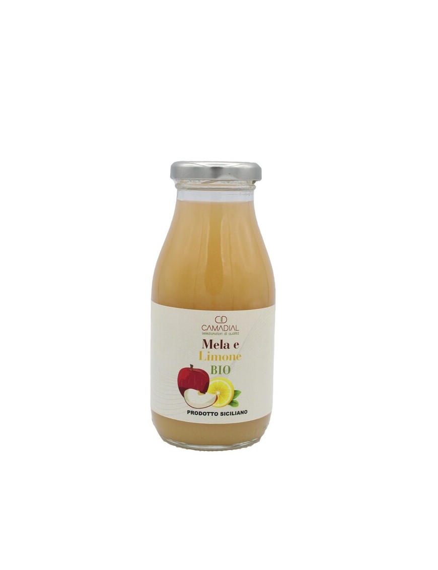 Sicilian homemade apple and lemon nectar with a tasty flavor with an unmistakable taste perfect for breakfast and during the day