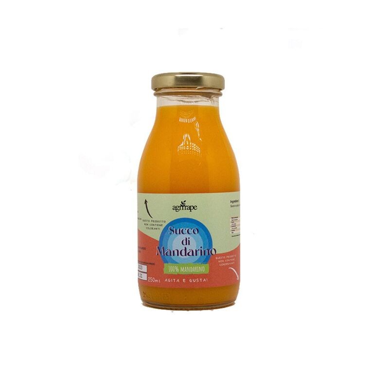 gustoso succo di frutta di mandarino dal gusto inebriante e fresco: ideale per dissetarsi con un sapore tipico siciliano