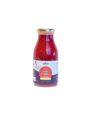 gustoso succo di frutta di arancia rossa dal gusto inebriante e fresco: ideale per dissetarsi con un sapore tipico siciliano